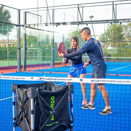 Prázdninový areál Numanablu Sport Fun Kids 4 Stelle Numana